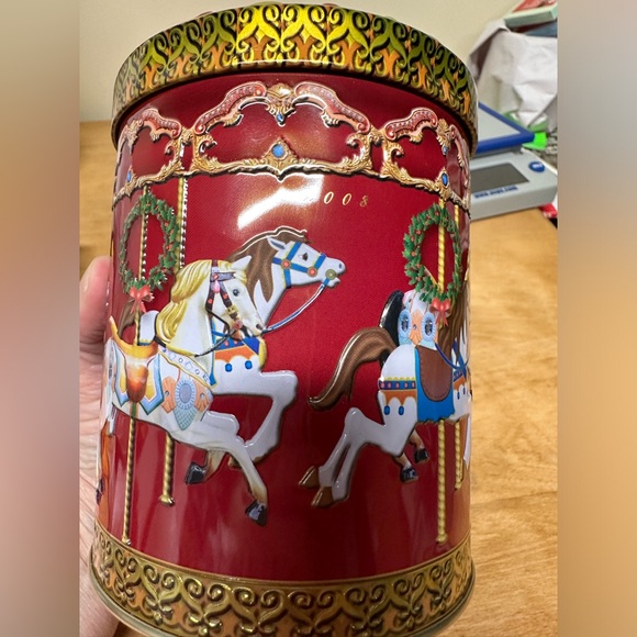 Christmas Candy Tin music box from from 2008. cookie/ candy tin made in Germany - Picture 7 of 12